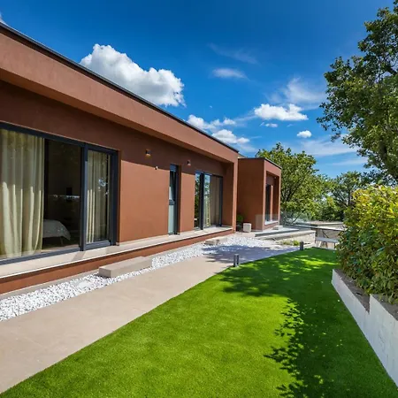 Βίλα Mol By Villsy - With Private Pool, Sauna, Jacuzzi