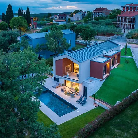 Mol By Villsy - With Private Pool, Sauna, Jacuzzi Baderna