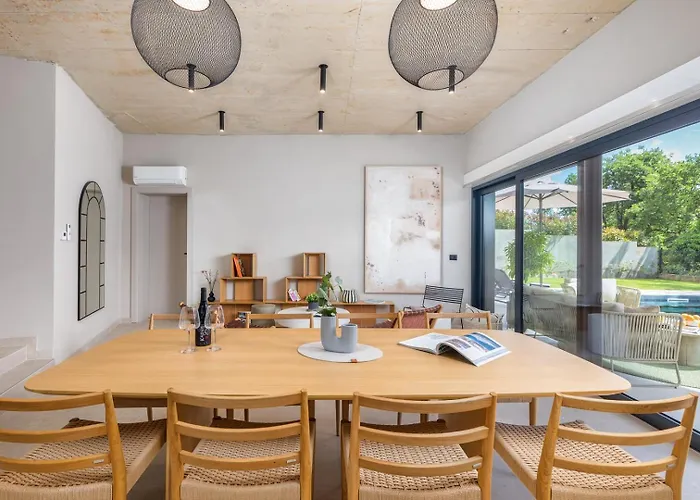 Mol By Villsy - With Private Pool, Sauna, Jacuzzi