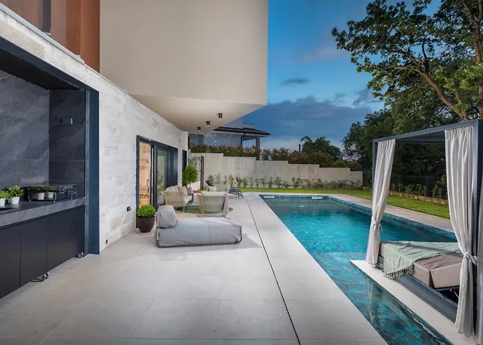 Mol By Villsy - With Private Pool, Sauna, Jacuzzi Villa *