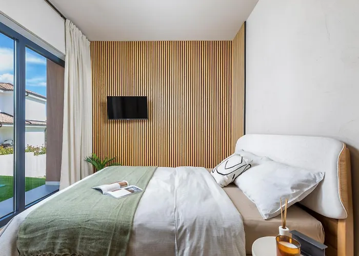 Βίλα Mol By Villsy - With Private Pool, Sauna, Jacuzzi *