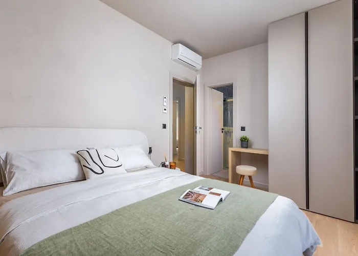 Mol By Villsy - With Private Pool, Sauna, Jacuzzi * Baderna