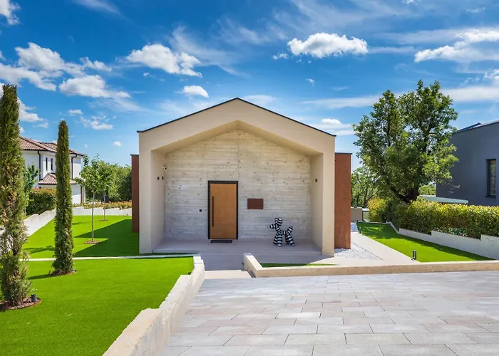 Mol By Villsy - With Private Pool, Sauna, Jacuzzi * Baderna