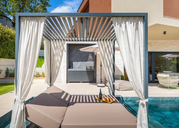 Villa Mol By Villsy - With Private Pool, Sauna, Jacuzzi *