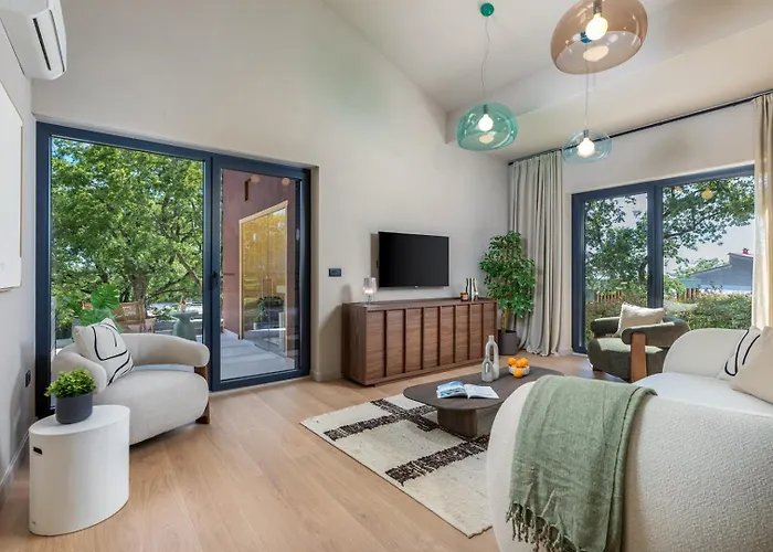 Mol By Villsy - With Private Pool, Sauna, Jacuzzi *