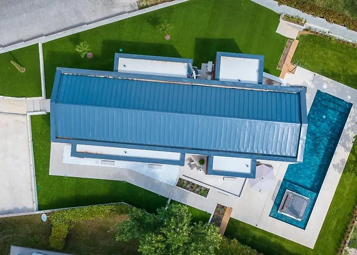 Βίλα Mol By Villsy - With Private Pool, Sauna, Jacuzzi Baderna