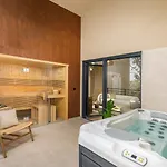 Mol By Villsy - With Private Pool, Sauna, Jacuzzi * Baderna