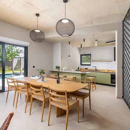 Mol By Villsy - With Private Pool, Sauna, Jacuzzi Baderna