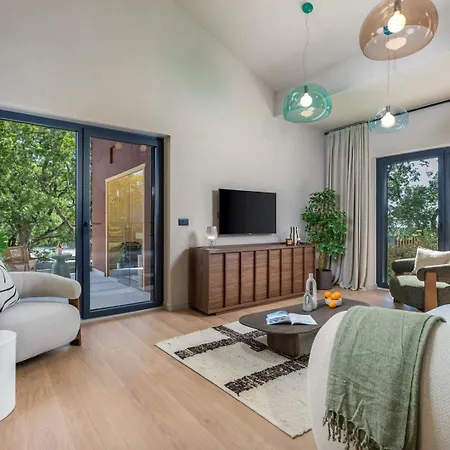 Mol By Villsy - With Private Pool, Sauna, Jacuzzi *