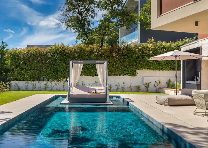 Mol By Villsy - With Private Pool, Sauna, Jacuzzi *